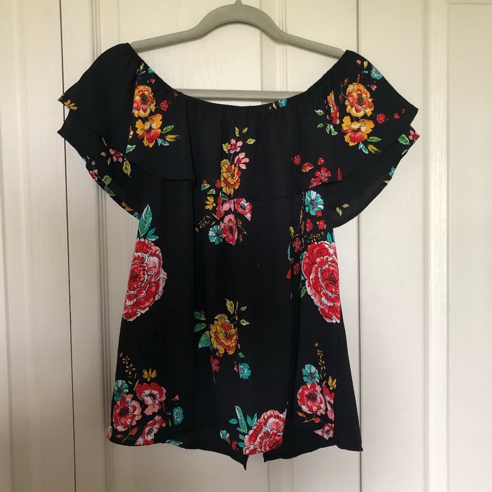 Black Floral off Shoulder Top - size M